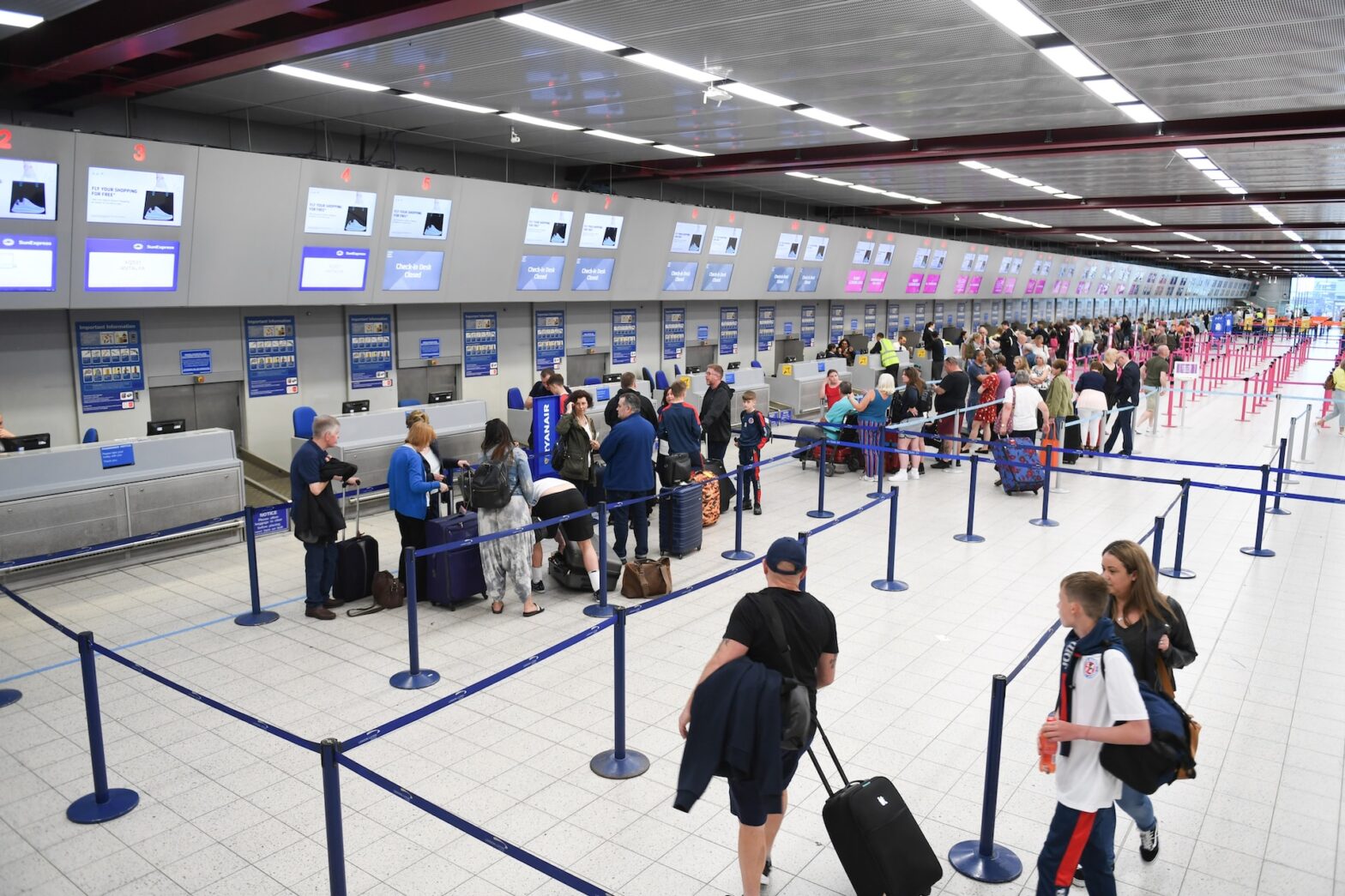 Closing the Digital Gap for Airlines in 2023 and Beyond